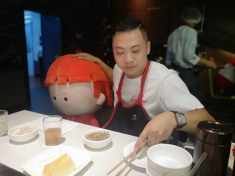逆行的第一张照片--景德镇中老年相亲网